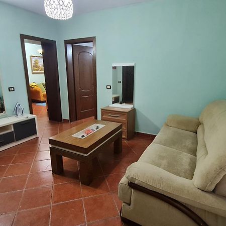 Calmly, Spacious Apartment Next To Usa Embassy ติรานา ภายนอก รูปภาพ