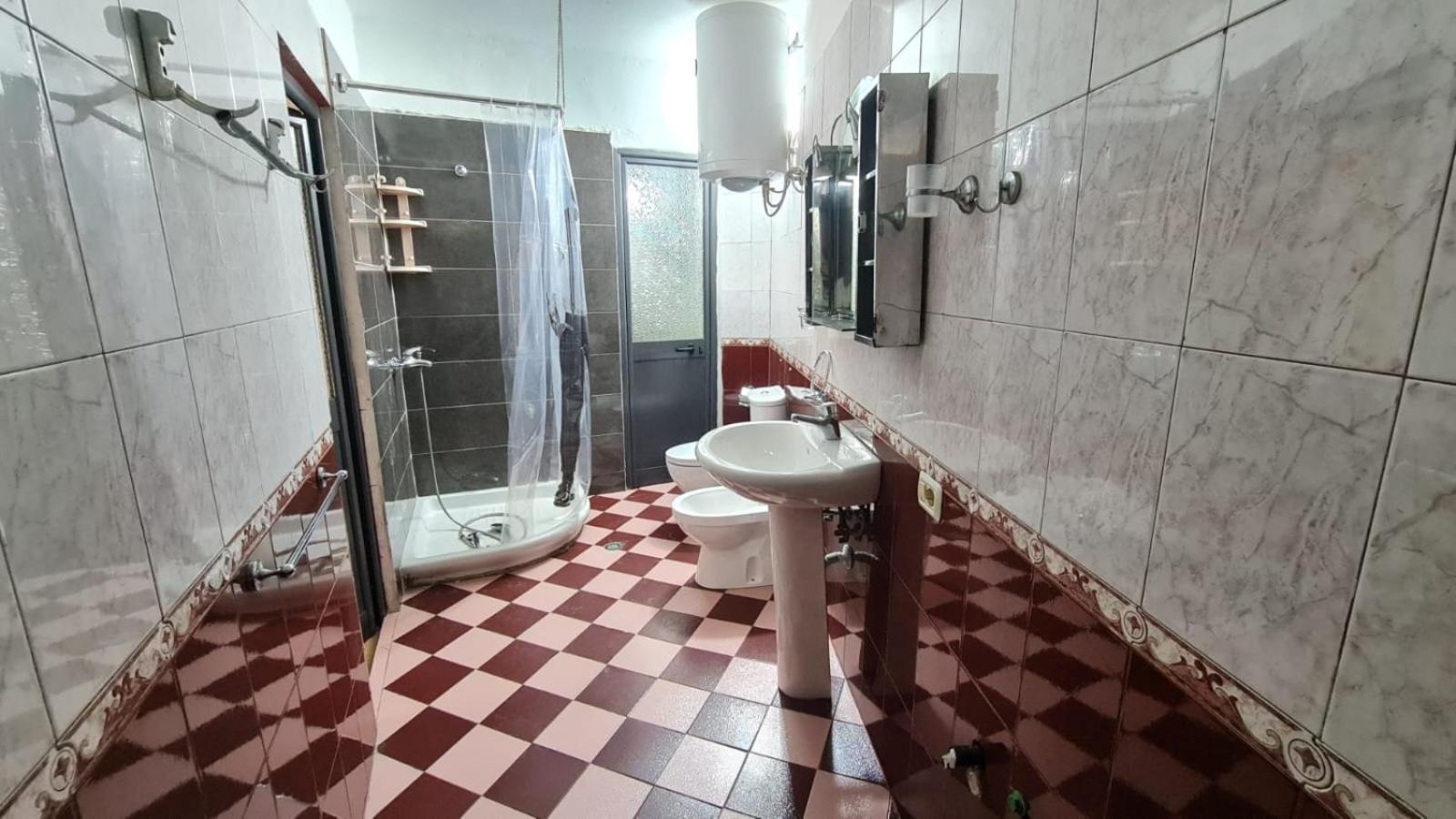 Calmly, Spacious Apartment Next To Usa Embassy ติรานา ภายนอก รูปภาพ