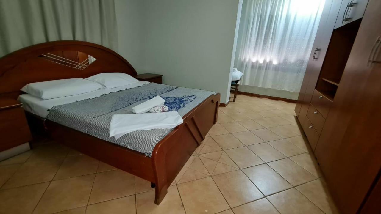 Calmly, Spacious Apartment Next To Usa Embassy ติรานา ภายนอก รูปภาพ
